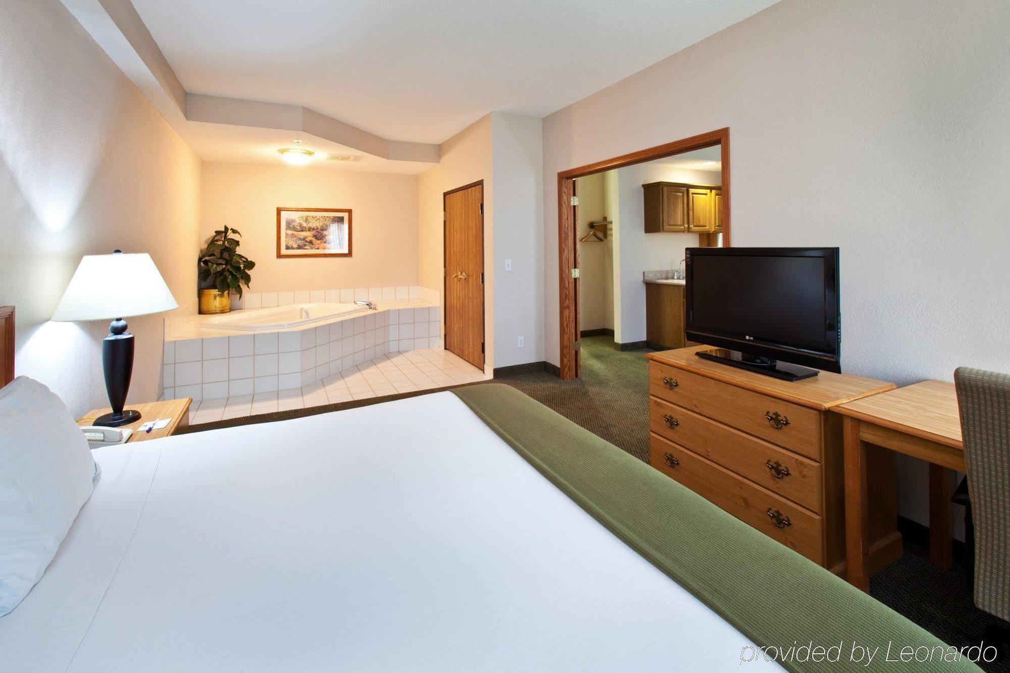 Links Bos Landen Hotel & Spa Of Pella, Trademark By Wyndham Zimmer foto